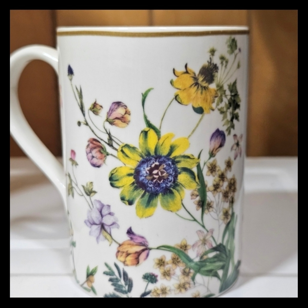 KENT POTTERY Yellow Wildflowers Mug , Collectable